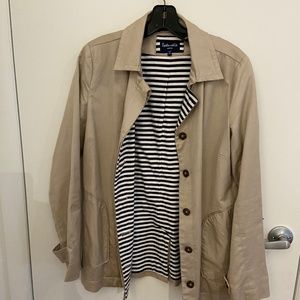 Splendid short trench coat with striped lining